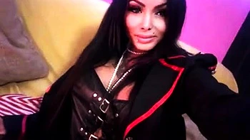 Blond and brunette lesbians licking pussy