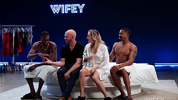 Heidi Jo and her fake big tits get pounded by bbcs in mmf action