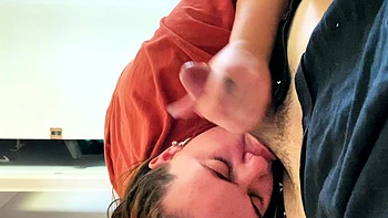 Brunette hookup amateur blowjob and dirtytalk sexdate