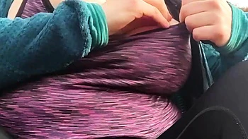 Amateur hottie solo masturbation