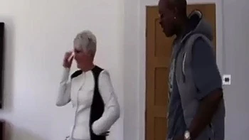 Older milf fingers her cunt: Blowjob, Cowgirl  Blonde Porn