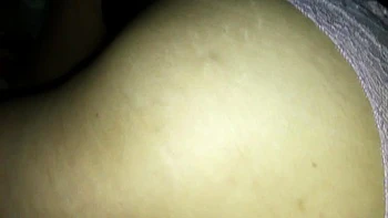 chica culona tanga rosa