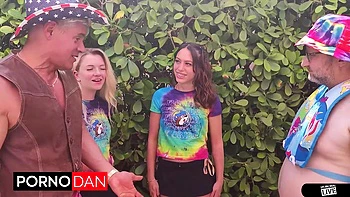 Porno Dan’s Intense Squirting Threesome W Sexy Spinners Riley