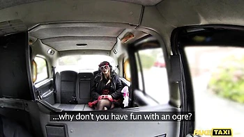 Awesome outdoor sex on the backseat with a hot Valentina Bianco