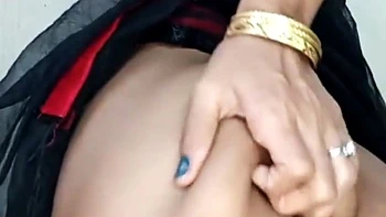 Desi Bhabhi Fingering Completely Naked! Show Your Ass