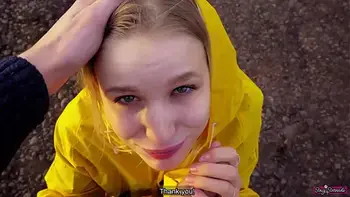 I met ex-girlfriend, teen slut, she offered to do a blowjob on the street.