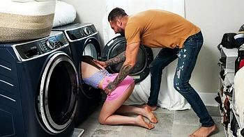 Skinny brunette Tess Thompson is enjoying intensive dick-riding