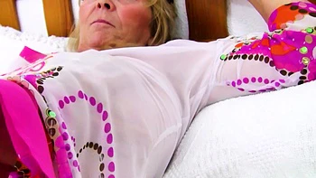 British granny Isabel gets fondled and fingered