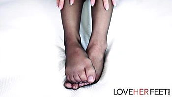 Irresistible Anya Olsen at sexy feet porn