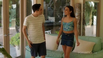 Aria Valencia Offers Daily Deepthroat