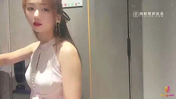 Looking good: Blowjob, Doggy  Cowgirl Porn