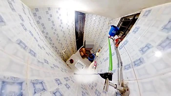 Vhabi Jokhon Aka Gosol Kore Toyleta