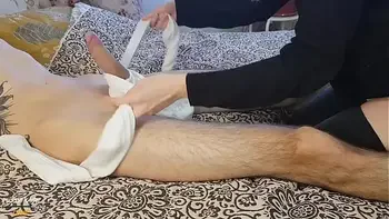 ИЗМЕНА с девушкой в юбке и чулках - Футфетиш и Обратная Наездница