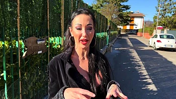 Rose, a sensual and very hard welcome! - Jacquie et Michel TV