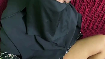 Desi Aunty Riya Chowdhury Hard Fucking - Homemade Bengali Cheating Wife Doggy Style & Blowjob