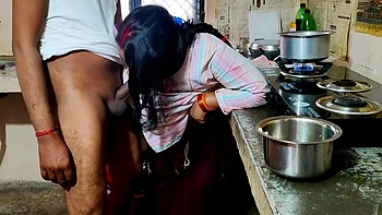 Desi Padosan Bhabhi Ki Majhedare Chudai Hindi Audio