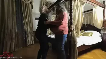 Angel Wicky fucks Lilydreamboobs