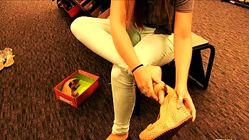 Latina teen Renae Cruz hot solo dildo masturbation