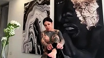 Badninax Gets Dressed In Shiny Tight Dress