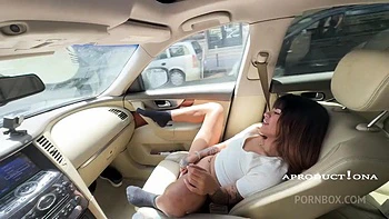 Michy Squirts In My Car