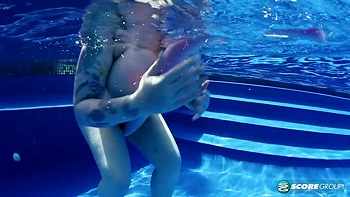 Big Tit Skinny Dip: Dors Feline - Dors Feline - Scoreland