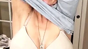 Sexy webcam brunette with big boobs