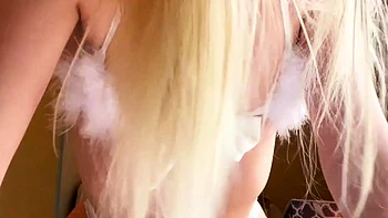 Gorgeous blonde teen Deep Toying