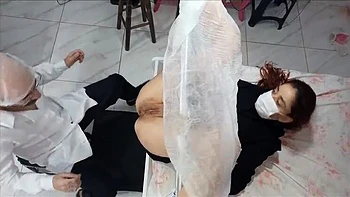 Ksalnovinhos Horny Gynecologist Fingers Fanny Squirting Patient Pussy