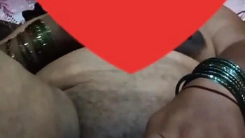 Desi Indian Bhabhi Fingaring Whit Cucumber So Hard Fucked Pussy Pumping Pussy