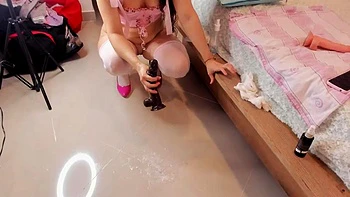 Flirty blonde with a divine smile and disarming charm by CatalinaThompson: Porn