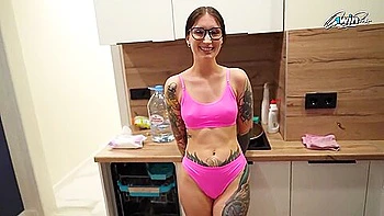 Housemaid Gets Huge Facial Cumshot Pop Shot After Ass Fuck Orgy With Immense Donk Xxx!