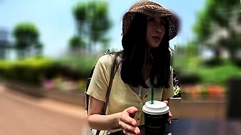 Omege japanese girl with big boobs on cams