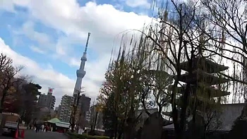 Пышная азиатка делает плотный паизури