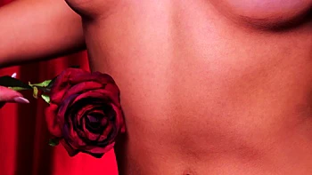 Teen pays tribute to the iconic Marilyn