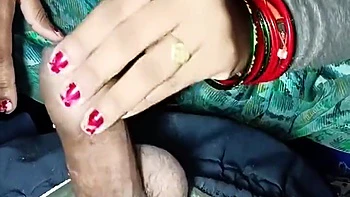 Indian Desi Bhabhi Ne Hand Se Meri Cock Ke Pani Nikali,,hindi Sexy Video,indian Sexy Video,desi Sexy Video,sexy Video,sex Video