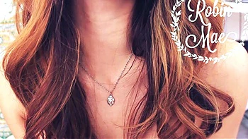 Adolescente asiática amadora chupando o pau sozinha