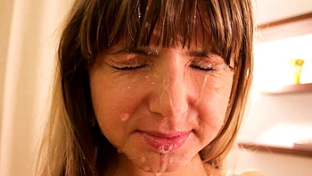 Gorgeous face fucking session with a passionate blonde Gina Gerson