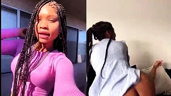 Milf morena ébano leva putaria anal e goza muito