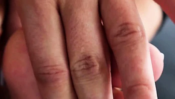 Petits pieds sexy en gros plan fétichisme