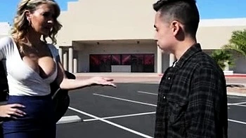 Ficke die heiße Blondine, die Mutter meines Freundes