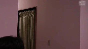 Marido corno enquanto ela pega outro pau