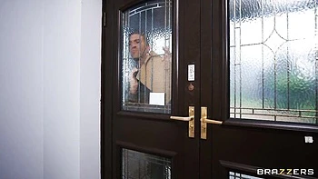 Alessandra Jane de peitões e bunda grande fodida na cama