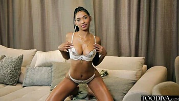 Négresse baisée fort par Jason Carrera blanc