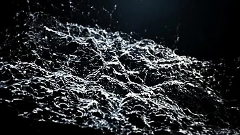 Ana Bell Evans peituda mija e beija em trailer molhado