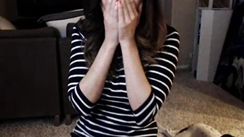 Amatrice aguiche à la maison