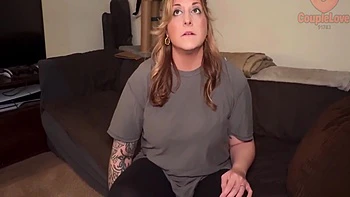 Cunhado virgem toma chupada da irmã postiça após 10 anos preso