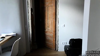 Suzanna lutscht morgens Schwanz POV