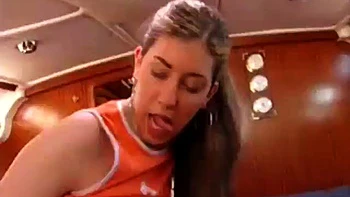 Adolescente tímida follada anal, con polla y perrito