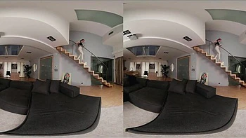 Little Caprice rasiert sich und reitet Schwanz in POV