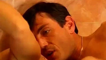 Heiße MILF Cindy Compa: Blowjob & Doggy Reiten